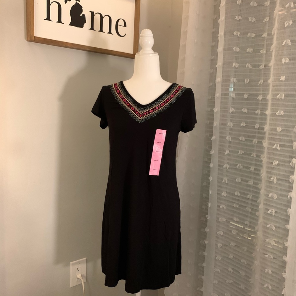 Black Short Sleeved V-neck Sundress